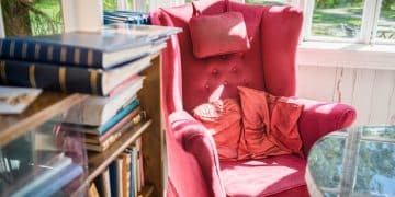 Create a Cozy Reading Nook: Design Ideas and Essential Elements - Cover Image